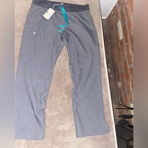 NWT Figs Women’s Medium Petite Scrub Bottoms